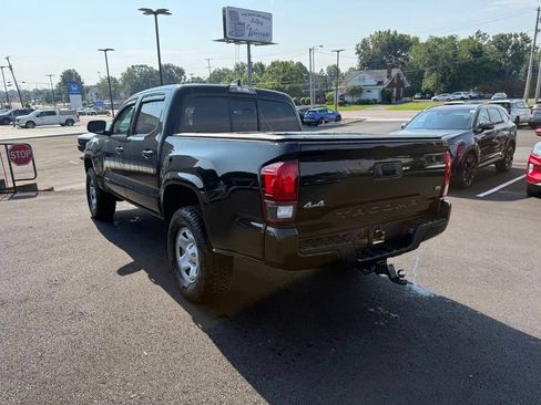 Used 2023 Toyota Tacoma SR AWD/4WD image 6