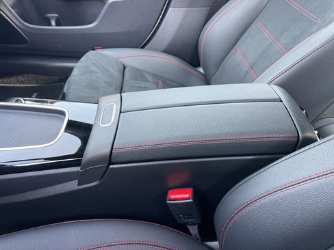 Used 2025 Mercedes-Benz CLA 250 4MATIC image 15