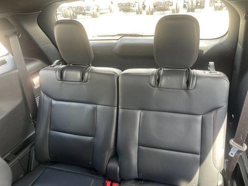 Used 2025 Ford Explorer ST-Line w/ ST-Line Street Pack AWD/4WD image 17