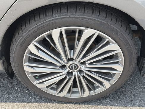 Certified 2023 Nissan Altima 2.5 SL FWD image 9