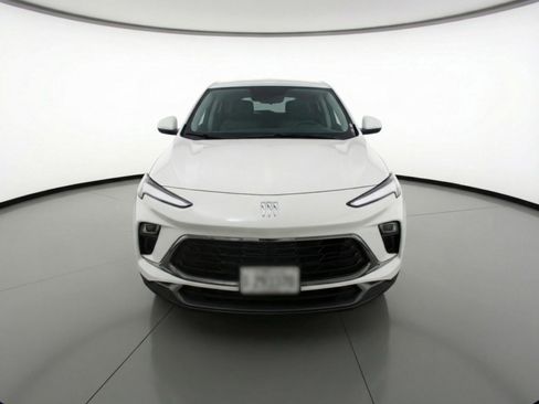 Used 2025 Buick Encore GX Preferred image 2