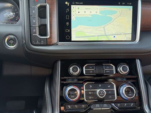 Certified 2023 GMC Yukon Denali Ultimate image 24