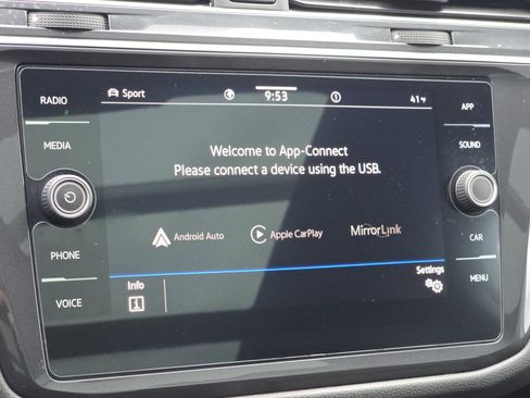 Certified 2021 Volkswagen Tiguan SE R-Line image 11