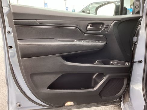 Used 2024 Honda Odyssey Sport image 33