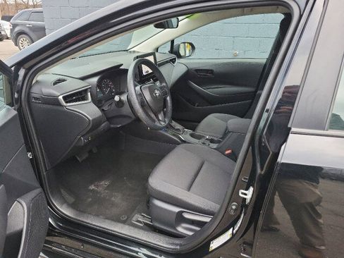 Used 2023 Toyota Corolla LE image 9