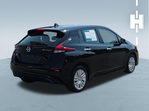 Used 2022 Nissan Leaf S FWD image 4