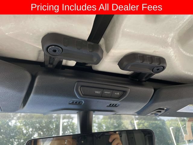 Used 2022 Jeep Wrangler Unlimited Sahara AWD/4WD image 25