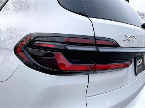 Used 2026 BMW X7 xDrive40i w/ Executive Package image 30