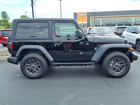Used 2024 Jeep Wrangler Sport AWD/4WD image 27