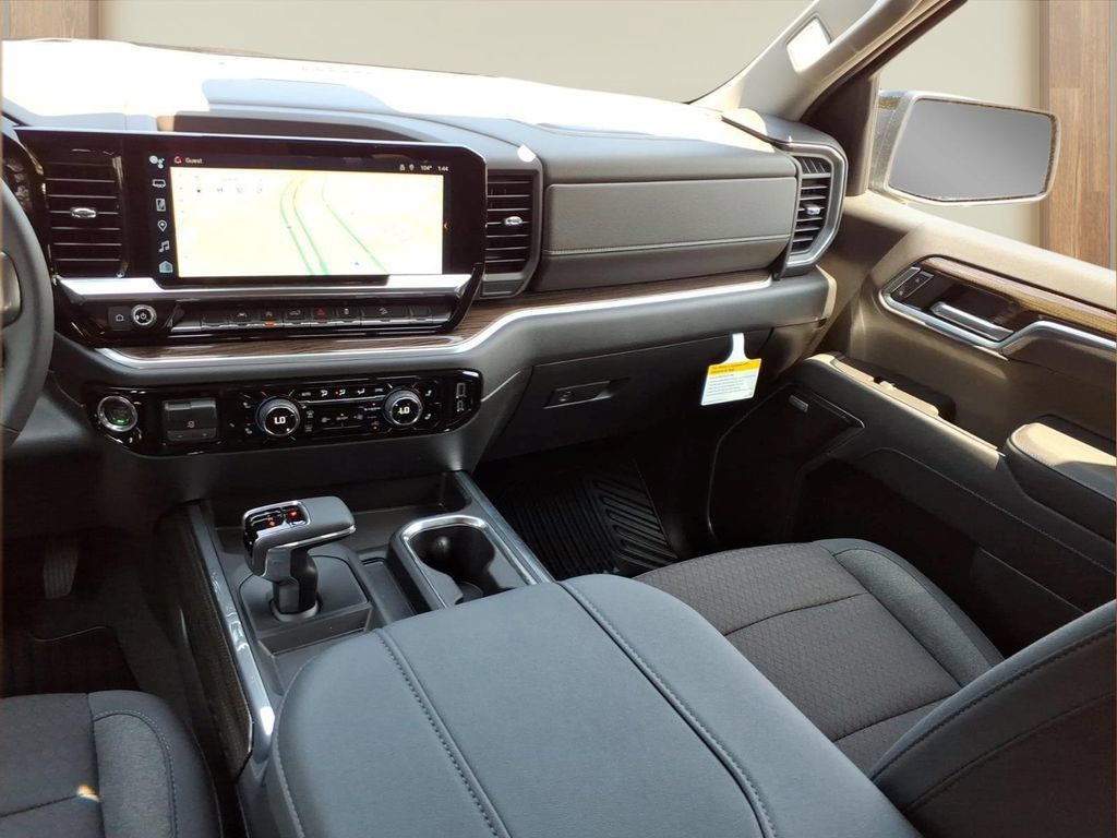 New 2026 Chevrolet Silverado 1500 RST w/ Convenience Package II AWD/4WD image 25
