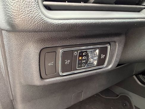 New 2026 Lincoln Corsair Premiere image 11