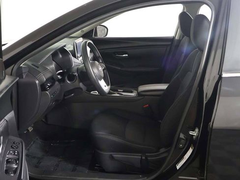 Used 2024 Nissan Sentra SV FWD image 22