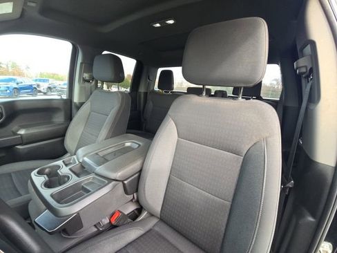 Used 2023 Chevrolet Silverado 1500 Custom image 21