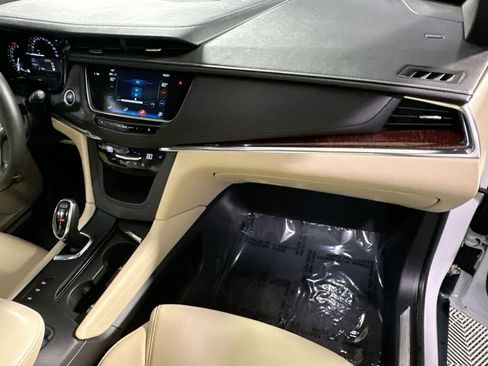 Used 2019 Cadillac XT5 Luxury image 38