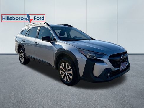 Used 2023 Subaru Outback 2.5i image 3