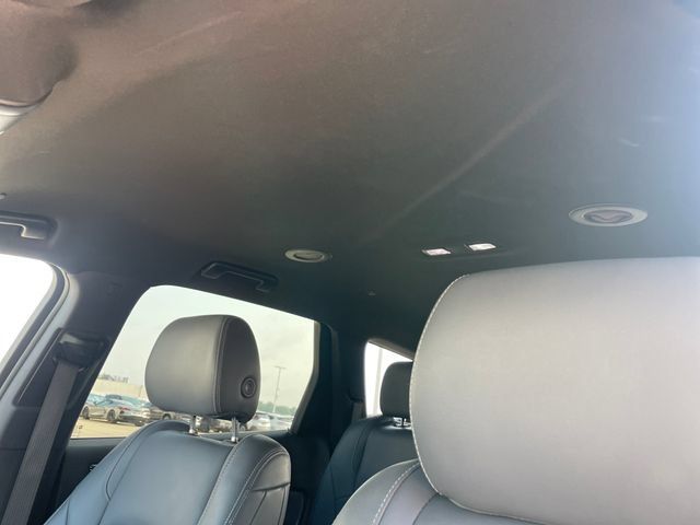 Used 2023 Buick Enclave Premium AWD/4WD image 45