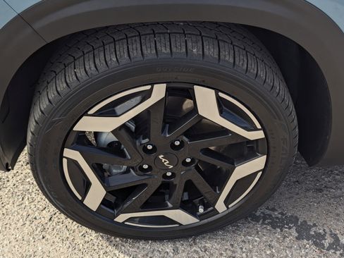 Certified 2024 Kia Seltos SX image 7