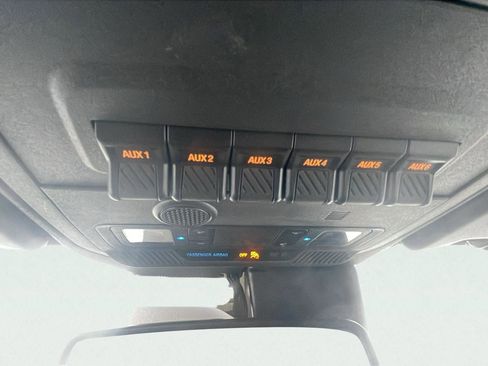 Used 2022 Ford Bronco Black Diamond image 26