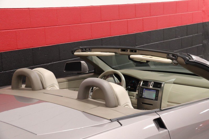 Used 2005 Cadillac XLR RWD image 10