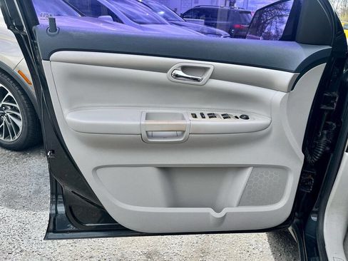 Used 2007 Saturn Outlook XE w/ Preferred Pkg image 10