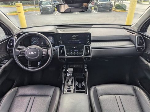 Used 2023 Kia Sorento SX image 10