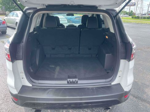 Used 2018 Ford Escape SE w/ SE Sport Appearance Package AWD/4WD image 7
