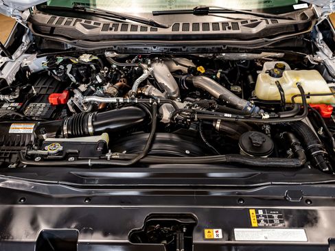 Used 2023 Ford F450 Lariat w/ Camper Package image 32