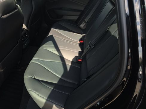 Used 2025 Acura TLX w/ Technology Package FWD image 7