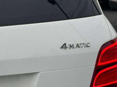 Used 2014 Mercedes-Benz GLK 350 4MATIC image 30