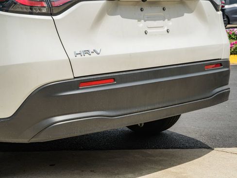 Used 2026 Honda HR-V LX image 9