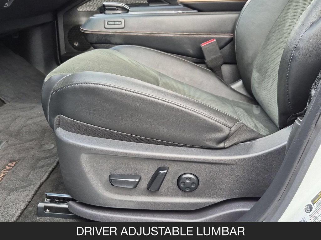 Used 2024 Nissan Ariya AWD image 15