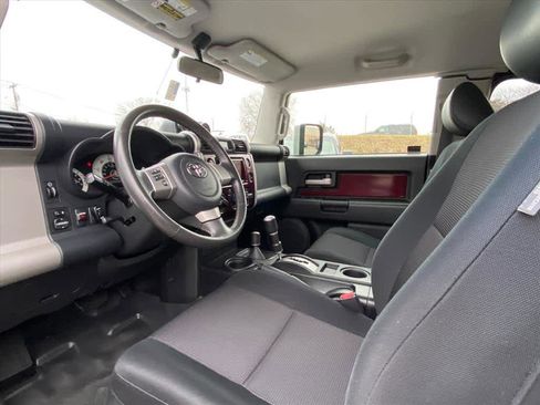Used 2007 Toyota FJ Cruiser 4WD image 16