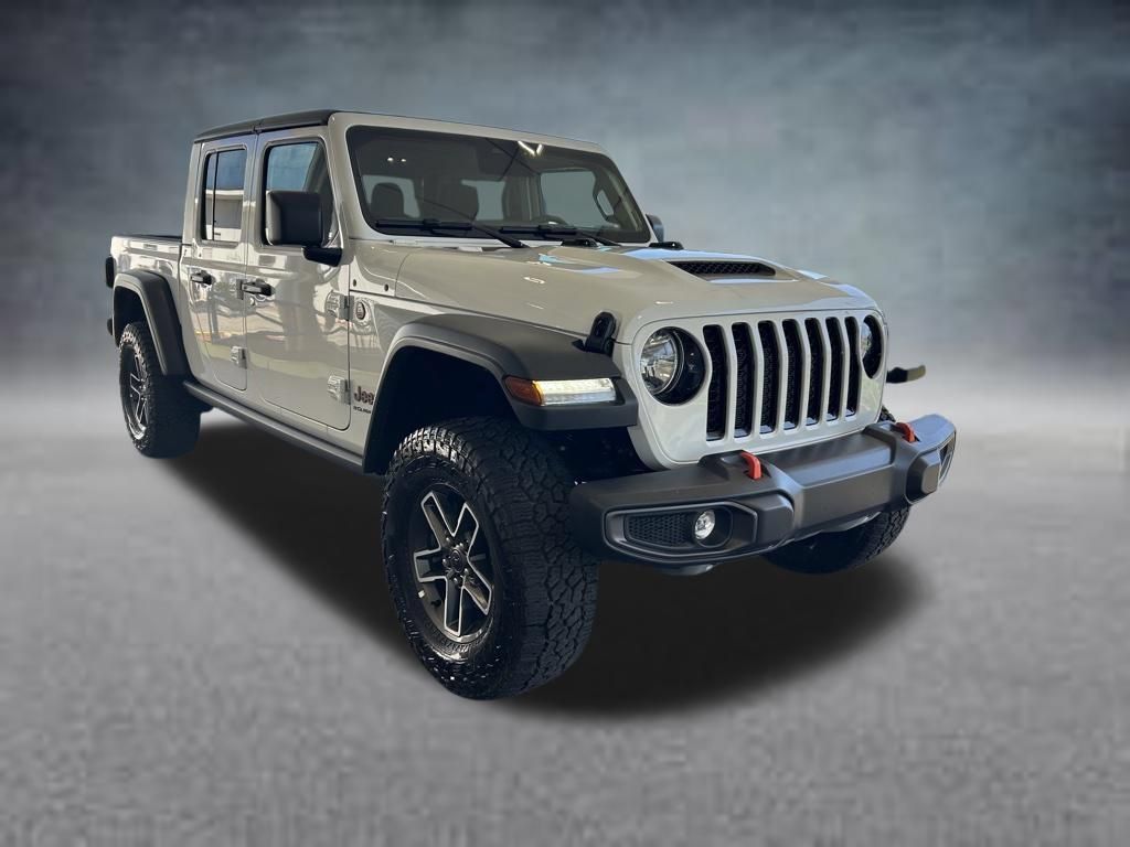 Used 2026 Jeep Gladiator Mojave AWD/4WD image 2