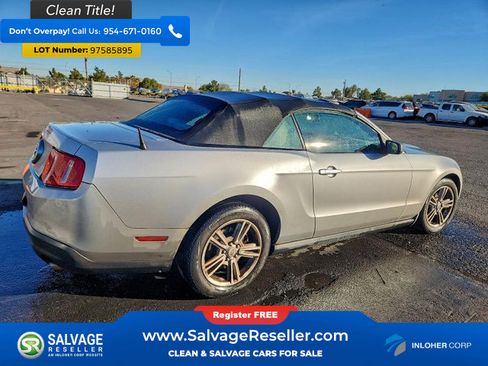 Used 2010 Ford Mustang Convertible image 4