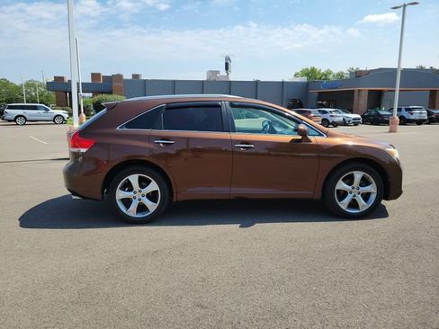 Used 2009 Toyota Venza FWD image 6