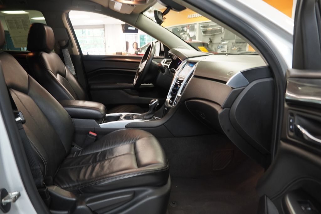 Used 2015 Cadillac SRX FWD image 33