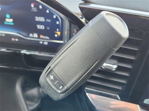 Used 2025 Chevrolet Silverado 1500 LT image 23