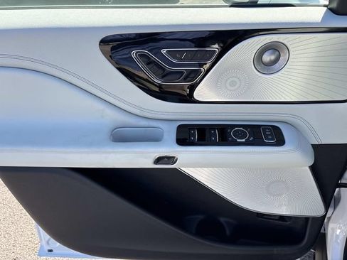 New 2026 Lincoln Aviator Black Label w/ Black Label Special Edition AWD/4WD image 21