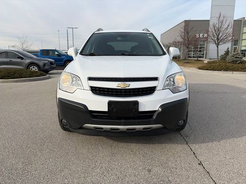 Used 2014 Chevrolet Captiva Sport LS image 2