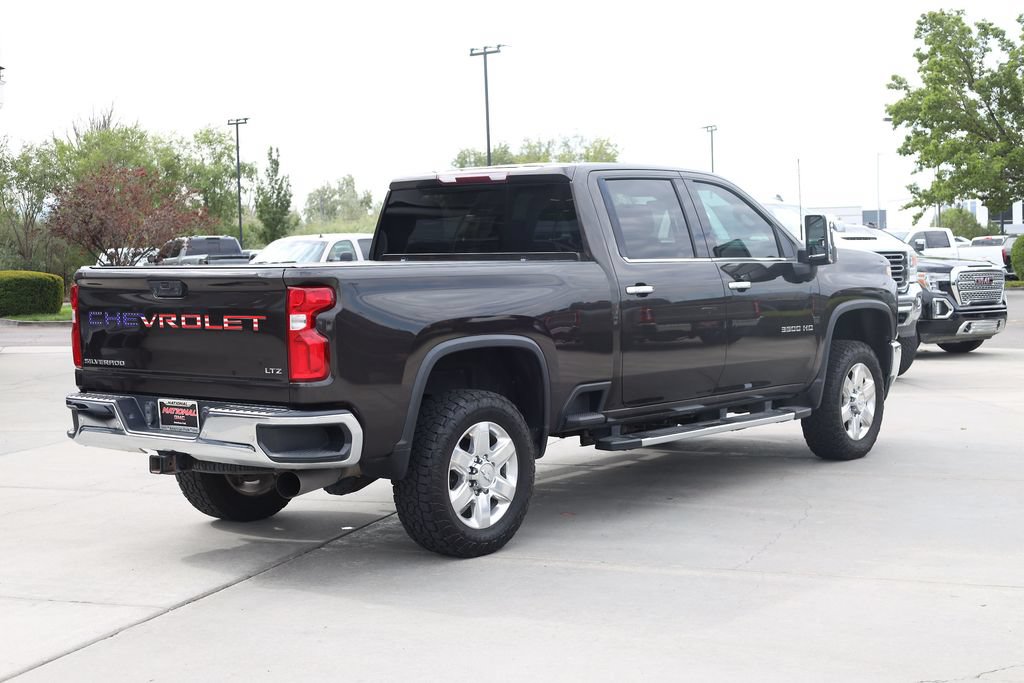 Used 2020 Chevrolet Silverado 3500 LTZ AWD/4WD image 6