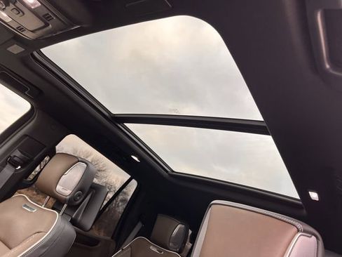 Used 2025 GMC Yukon Denali Ultimate image 21