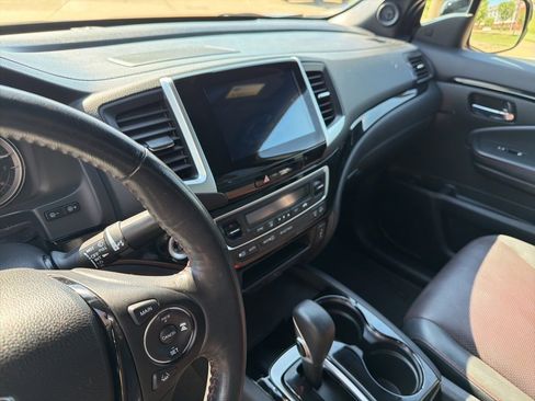 Used 2017 Honda Ridgeline Black Edition image 9