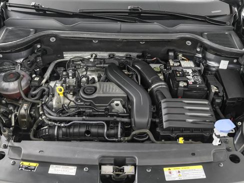 Used 2024 Volkswagen Taos SE FWD image 47