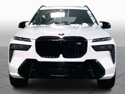 New 2026 BMW X7 M60i image 3