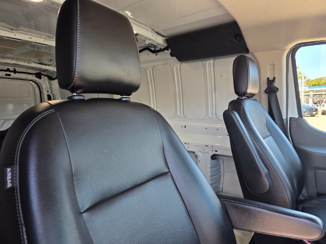 Used 2025 Ford Transit 150 Low Roof RWD image 14