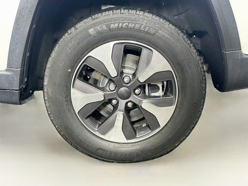 Used 2022 Jeep Grand Cherokee Limited 4xe AWD/4WD image 11