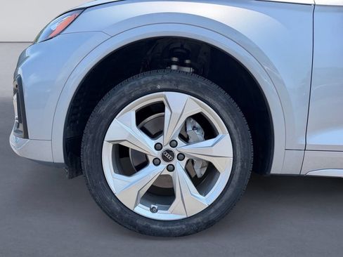 Used 2021 Audi Q5 2.0T Premium Plus w/ Premium Plus Package AWD/4WD image 9