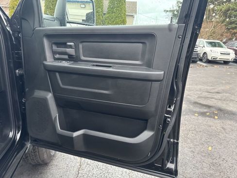 Used 2025 RAM 2500 Tradesman w/ Chrome Appearance Group image 27