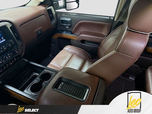 Used 2019 Chevrolet Silverado 3500 High Country AWD/4WD image 27