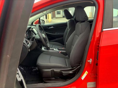 Used 2016 Chevrolet Cruze LT image 10